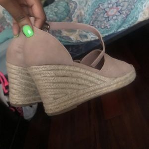Nude wedges